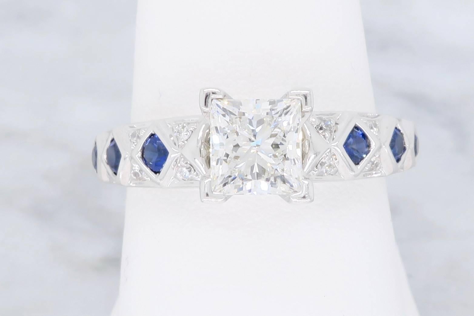 Women's Harout R. 1.22 Carat Diamond Engagement Ring