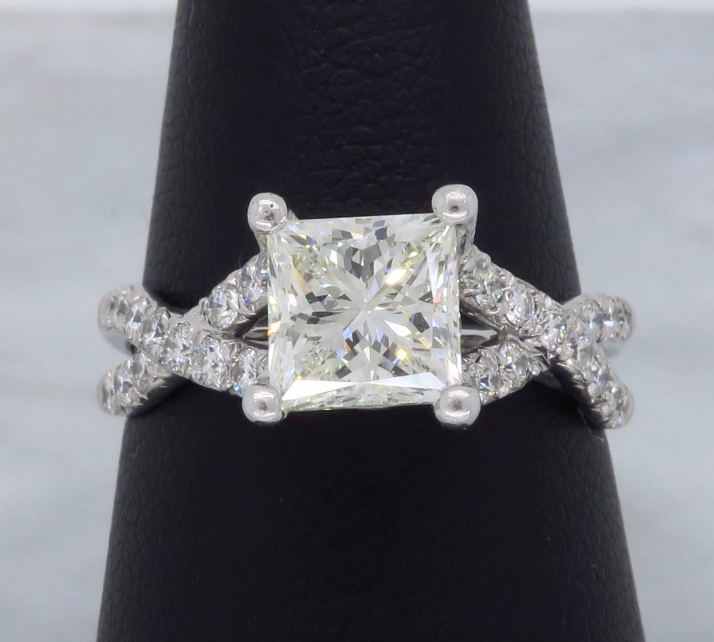 18 Karat Verragio Princess Cut Diamond Engagement Ring 1