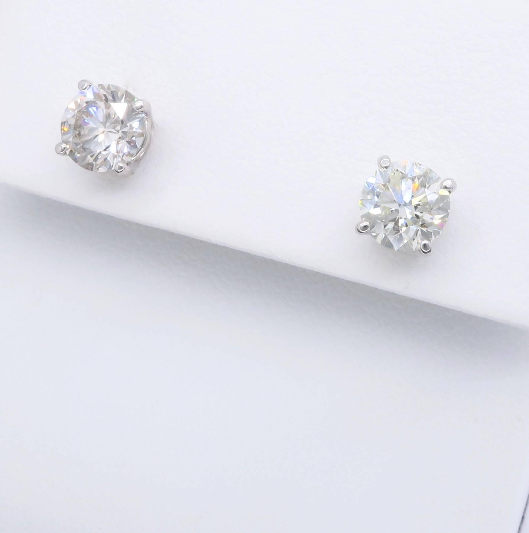 1.80 Carat Diamond Stud Earrings 3