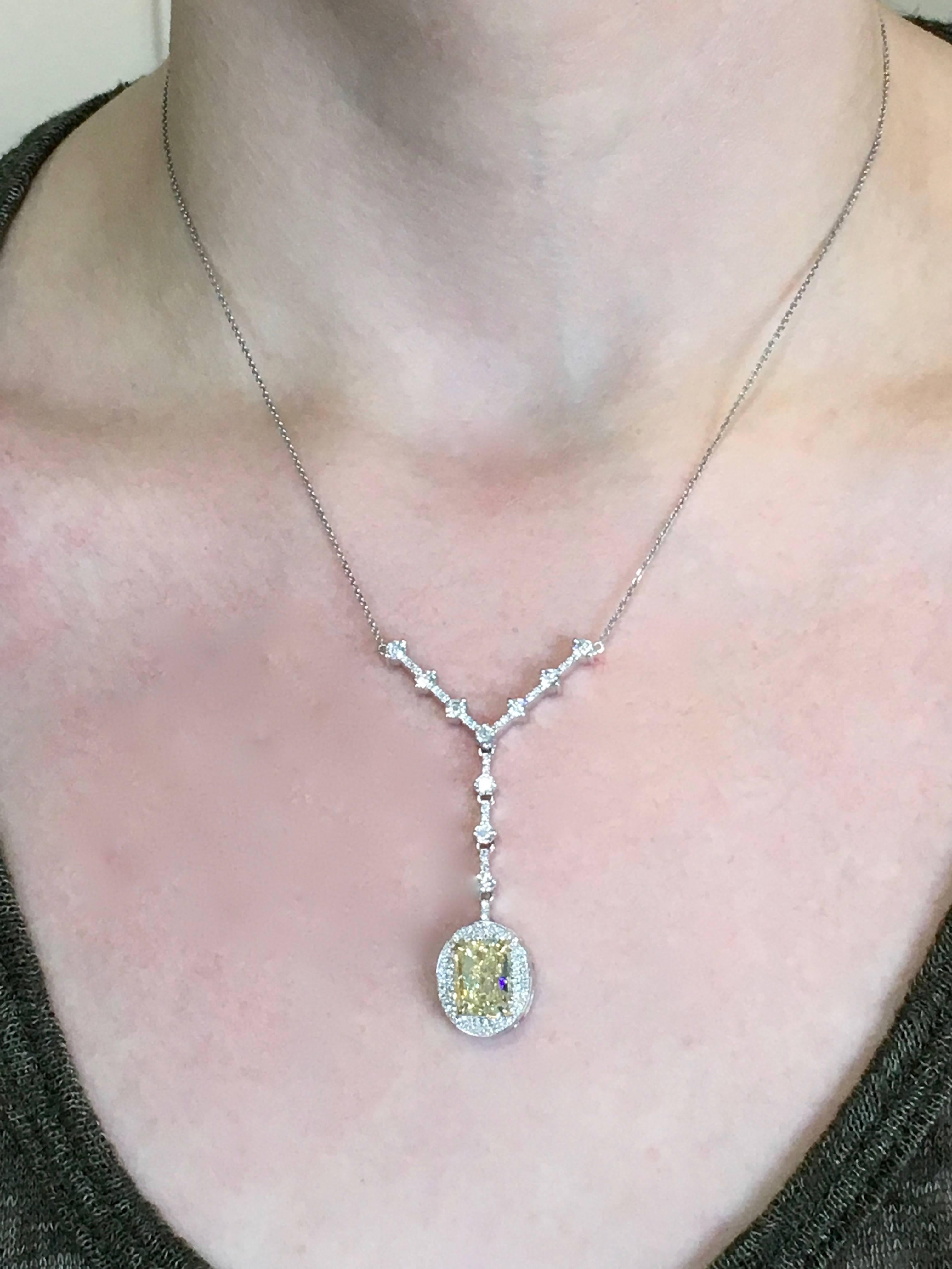 Savransky GIA Certified 4.00 Carat Yellow Diamond Pendant Drop Necklace In Excellent Condition In Webster, NY