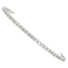 Diamond Flex Bangle Crafted in White Gold