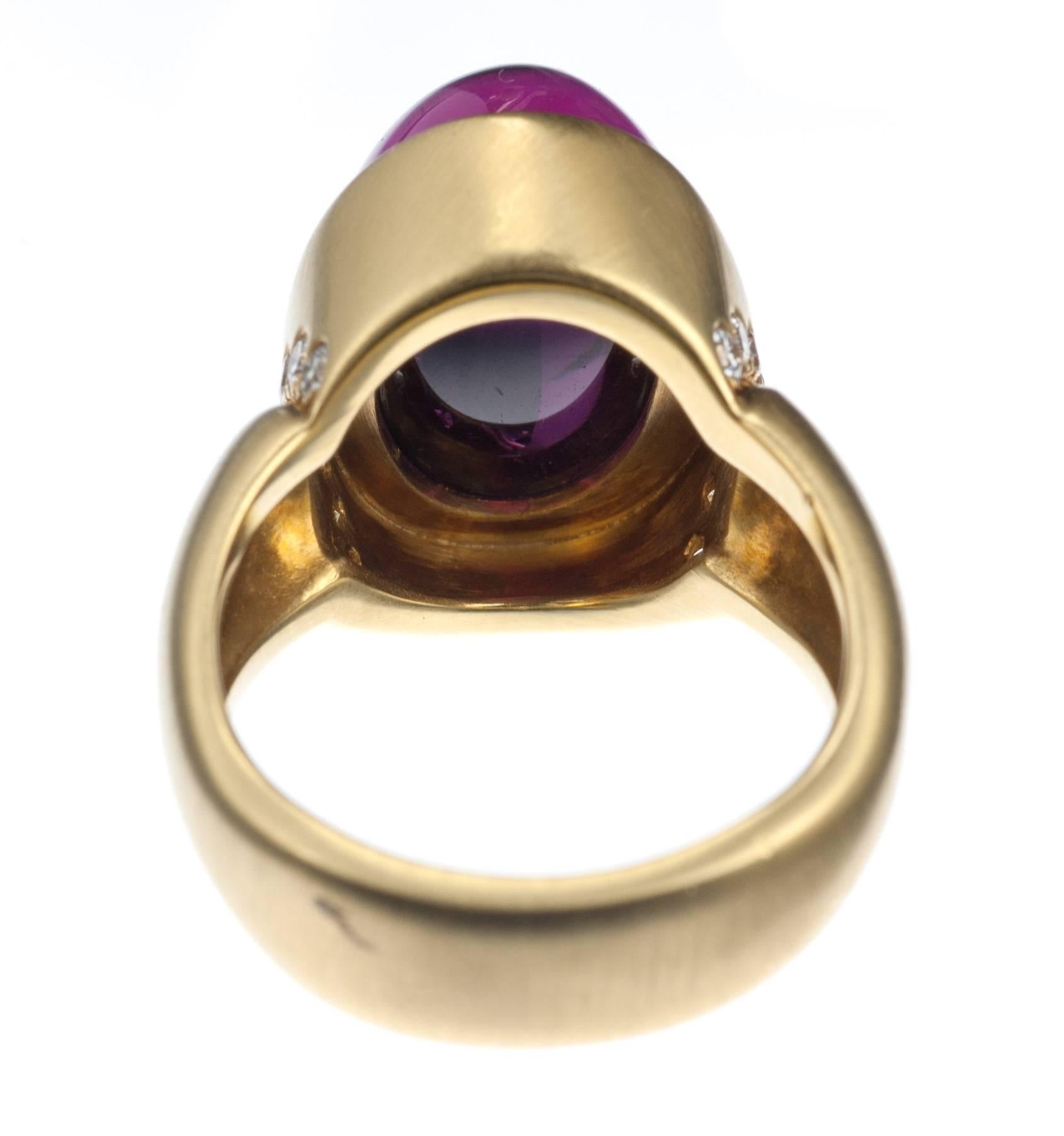 Susan Sadler Rhodolite Garnet and Diamond Ring in 18 Karat Yellow Gold 1