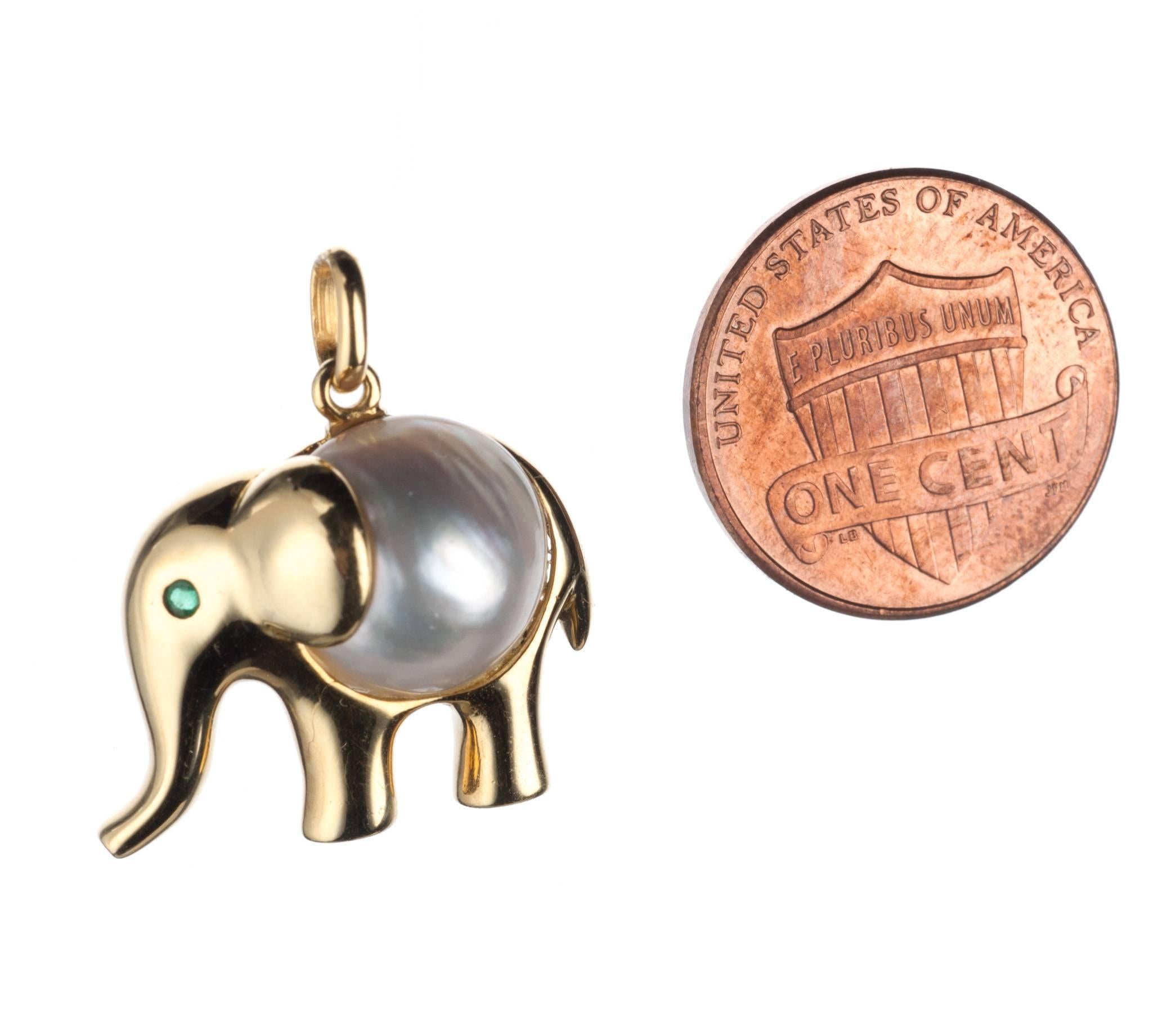 Women's Fred Paris Pearl and Emerald Elephant Pendant in 18 Karat Yellow Gold