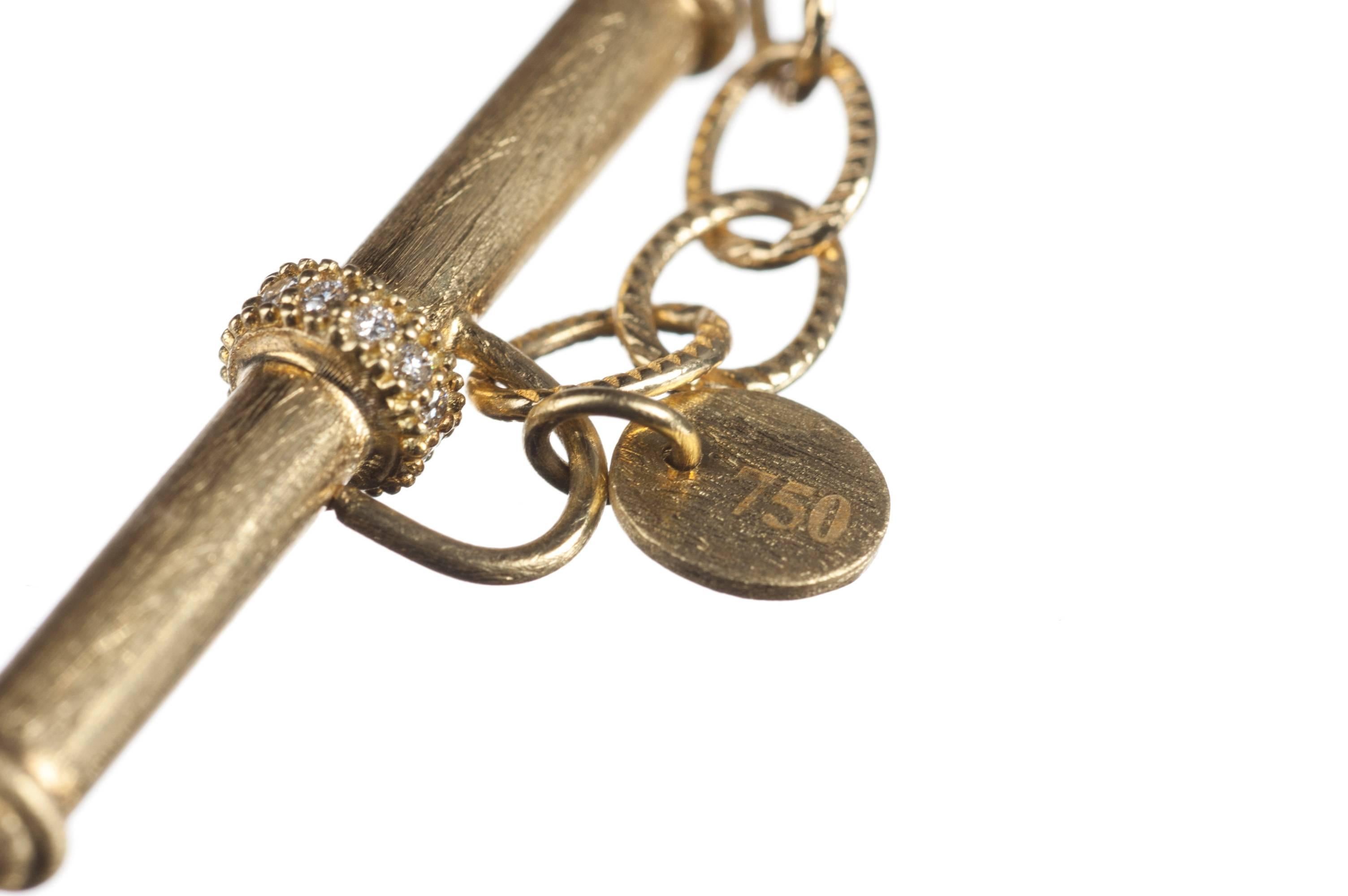 Jude Frances Diamond Toggle Chain Necklace in 18 Karat Yellow Gold In Excellent Condition For Sale In Saint Louis, MO