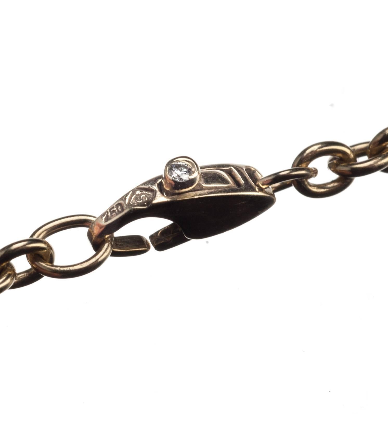 H. Stern Diamond Star Necklace in 18 Karat Noble Gold In Excellent Condition For Sale In Saint Louis, MO
