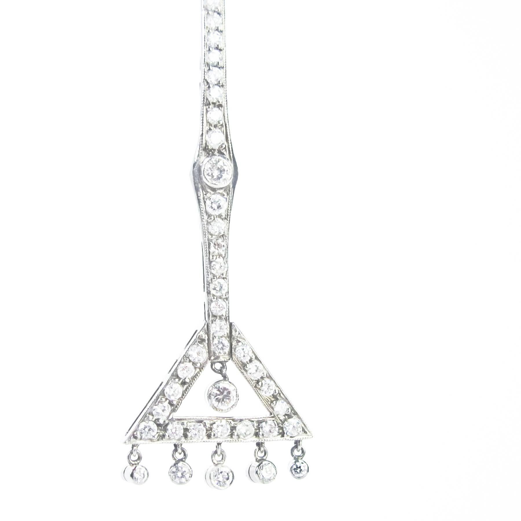 Art Deco Diamond Earrings set in Platinum In Excellent Condition In Toronto, Ontario