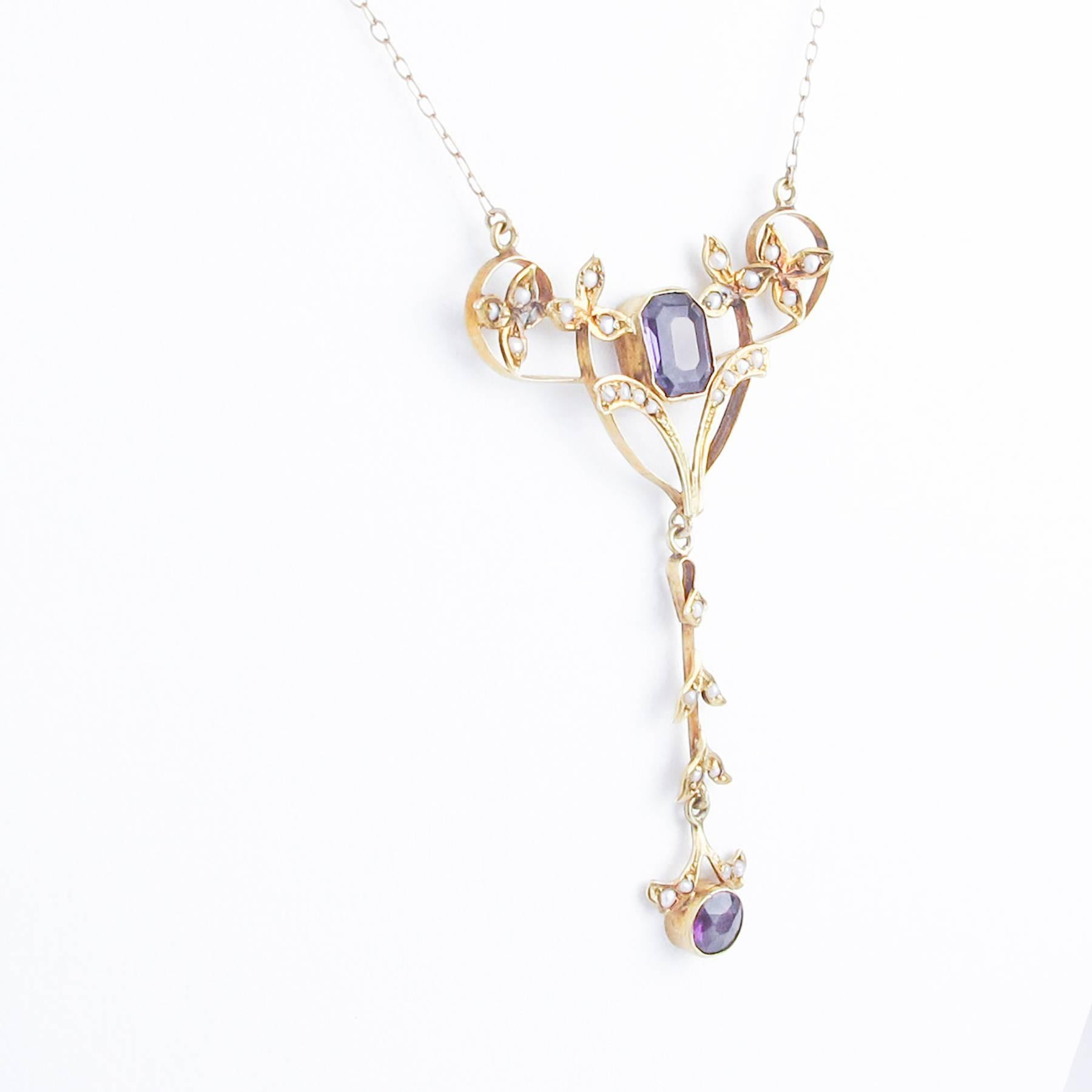 Women's Art Nouveau Amethyst and Natural Pearl 15 Carat Gold Lavaliere 