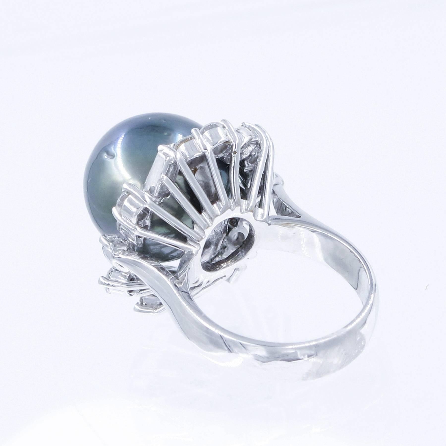 Fine Tahitian Pearl Diamond Ring, 18K White Gold For Sale 2