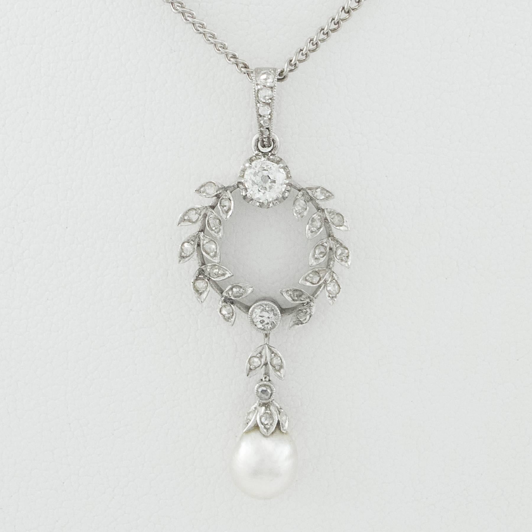 Belle Époque Pearl Diamond Platinum Necklace   For Sale 2