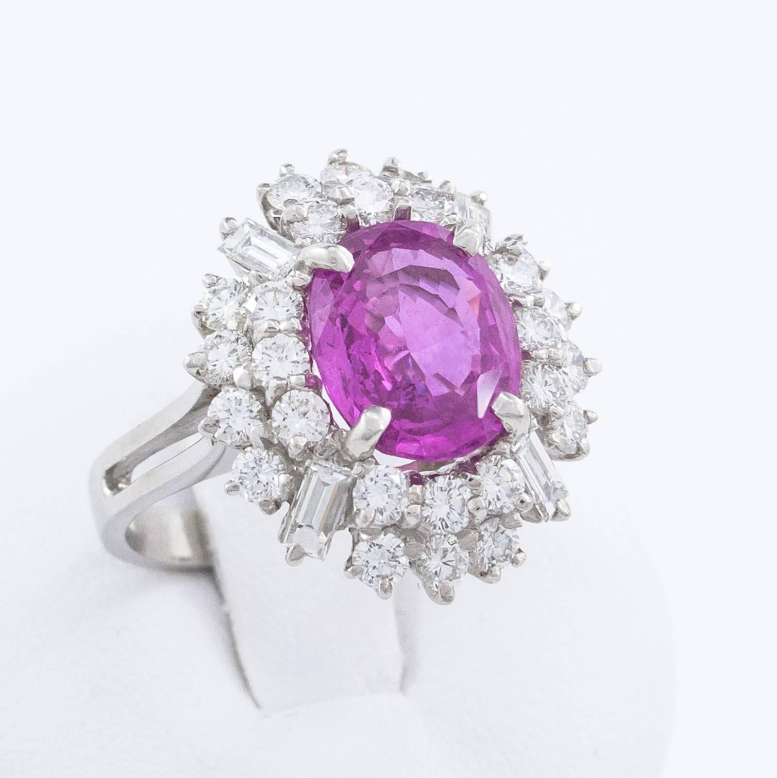 Oval Cut Pink Sapphire Diamond Platinum Cluster Ring  In Excellent Condition For Sale In Toronto, Ontario