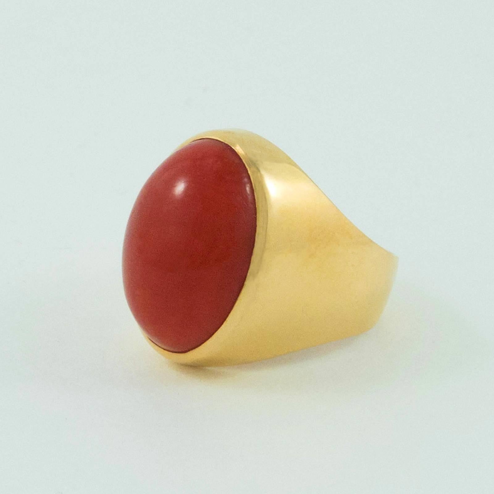Large Cabochon Sardinian Red Coral Gold Ring 4