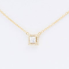 Posh Princess Cut Diamond Pendant Necklace in 18 Karat Yellow Gold