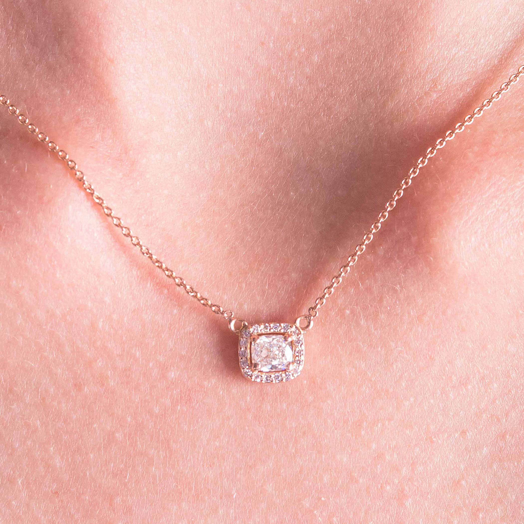 Chic Cushion Cut Diamond Pendant In New Condition For Sale In Toronto, Ontario