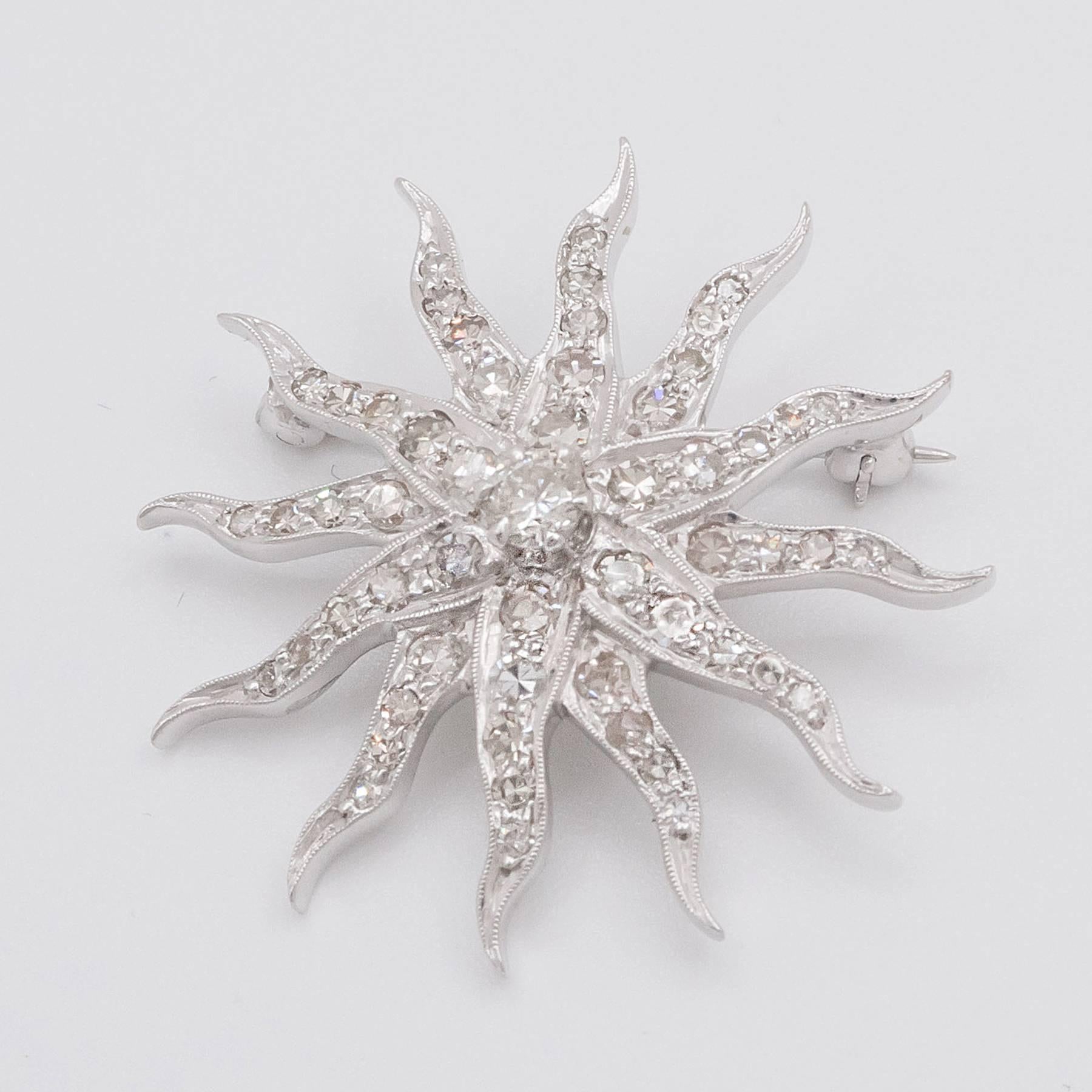Belle Époque Dazzling Belle Epoque Diamond Set Sunburst Brooch For Sale
