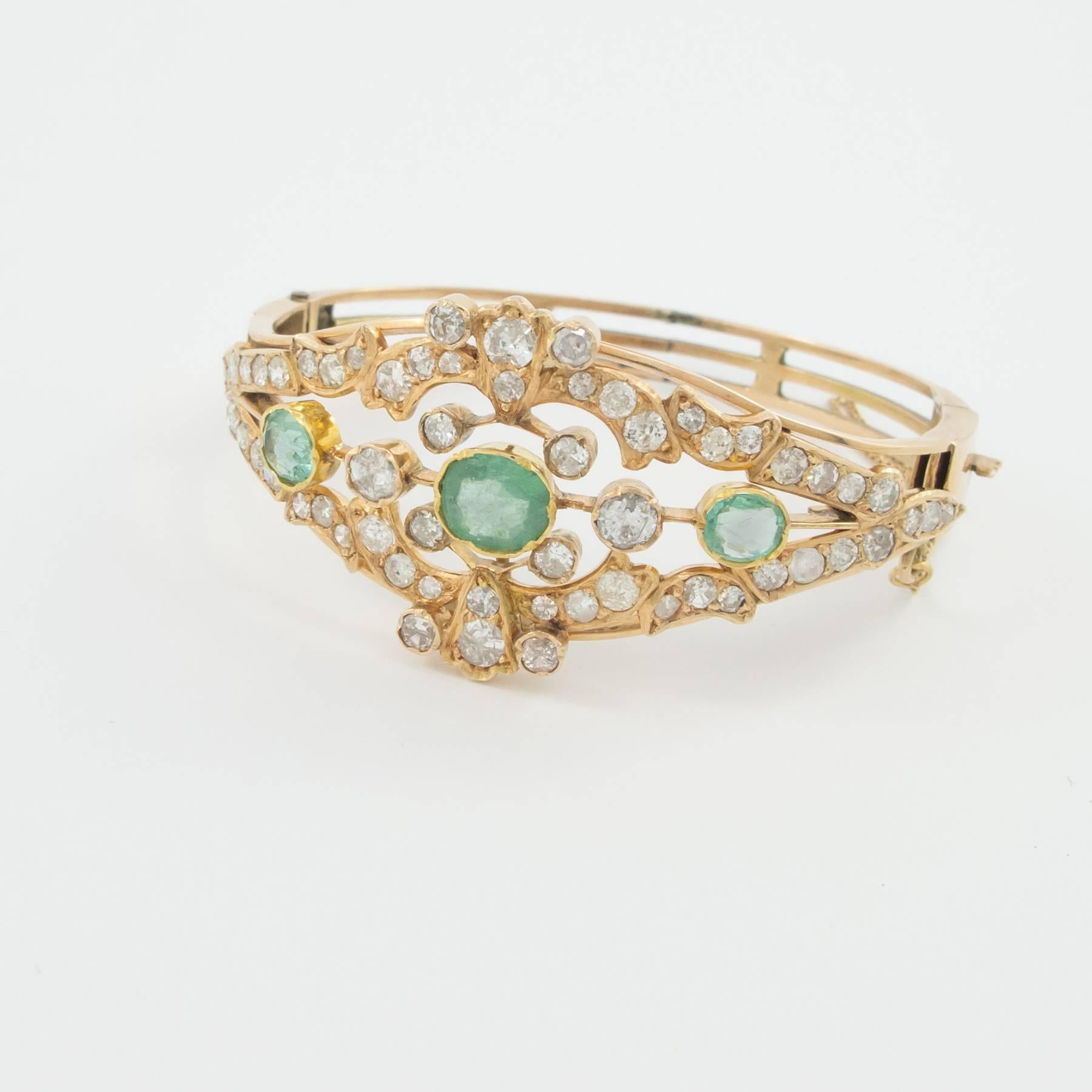 Antique Emerald Diamond Gold Bangle Bracelet For Sale 1