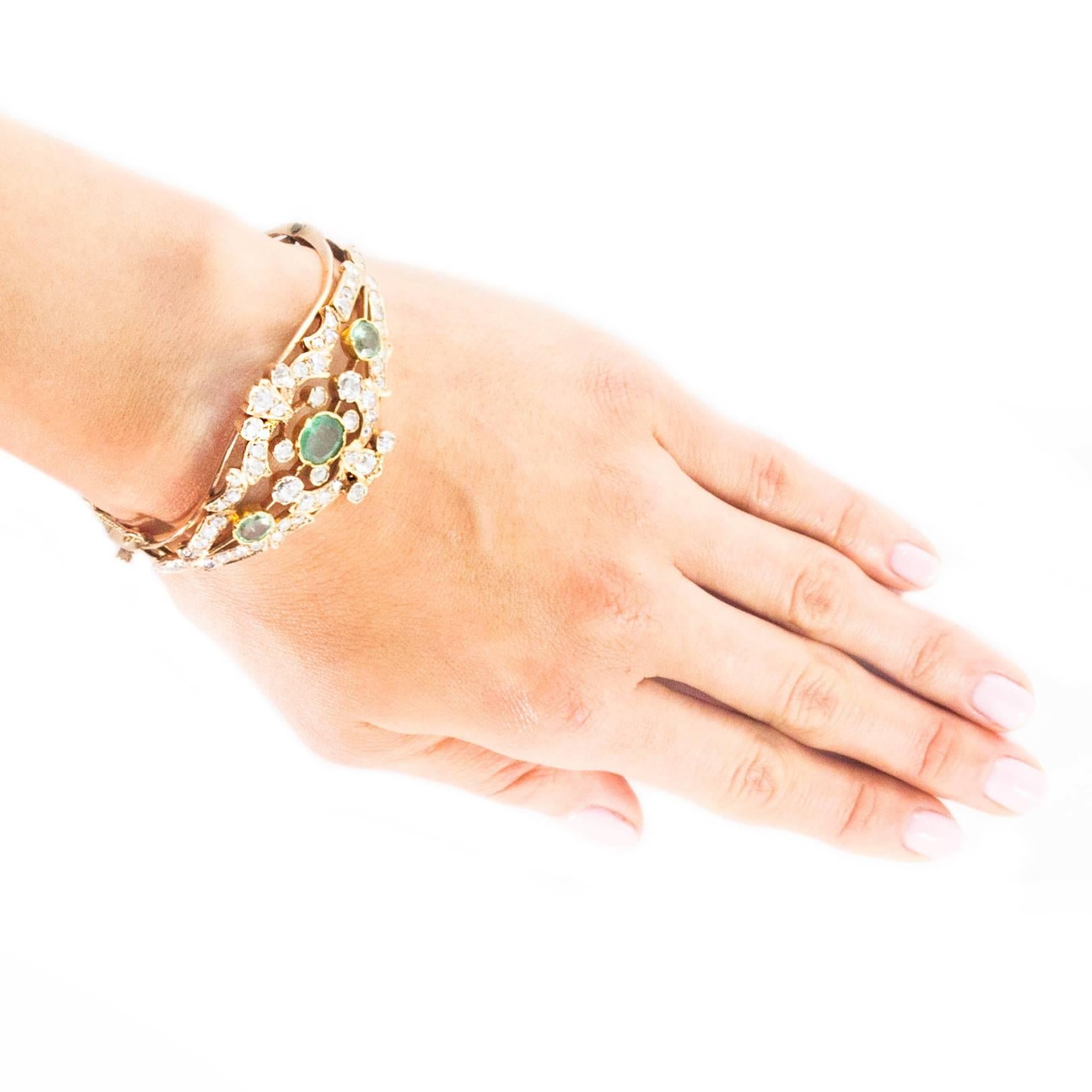 Women's Antique Emerald Diamond Gold Bangle Bracelet For Sale