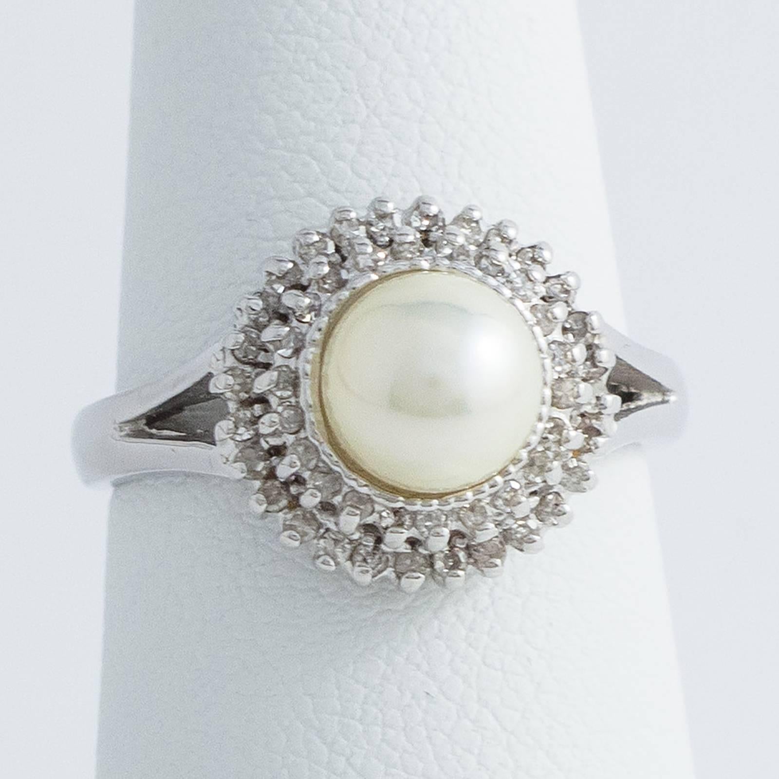 Akoya Pearl and Diamond White Gold Ring For Sale 1
