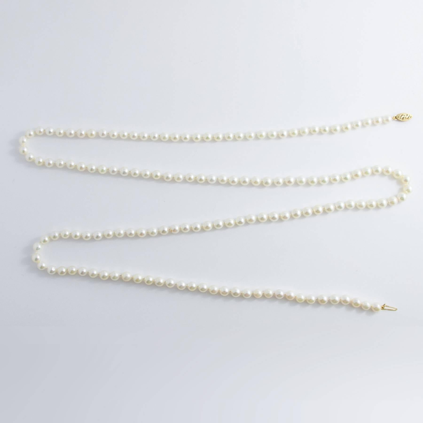 Women's Fine Japanese Akoya Pearl Necklace For Sale