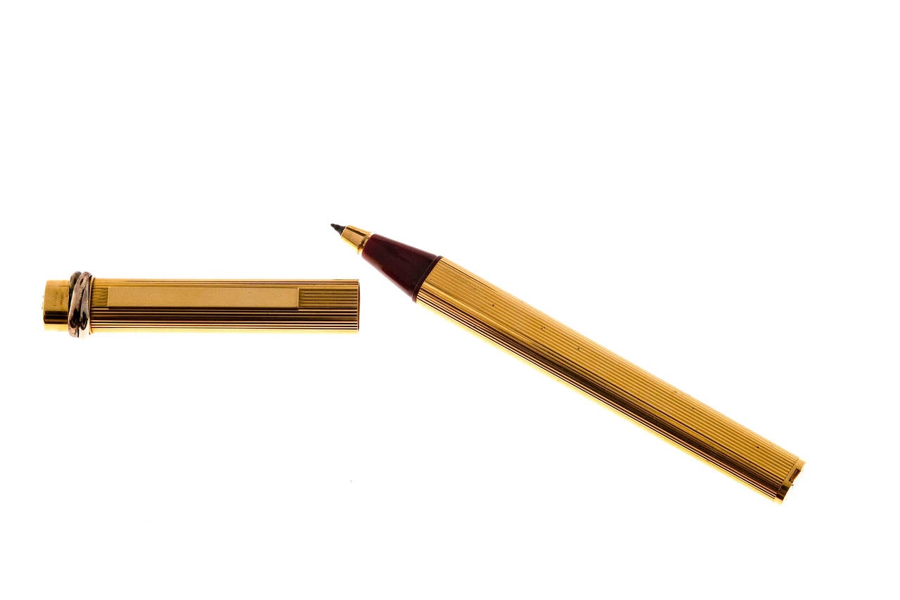 gold felt tip pen