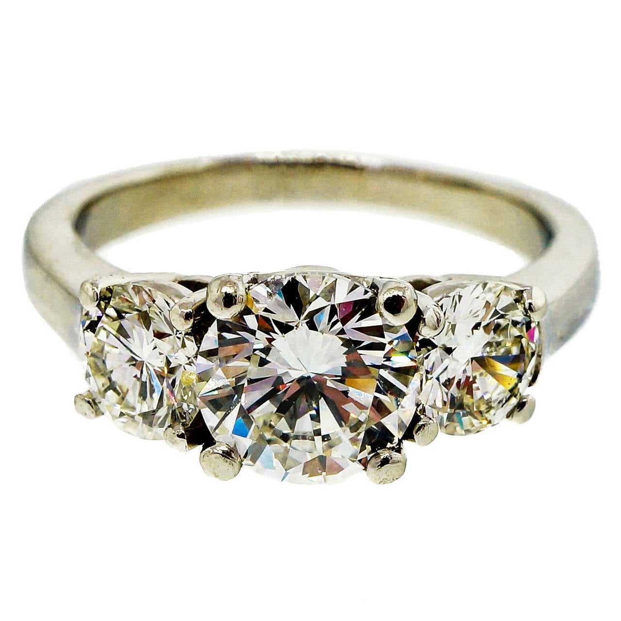 Peter Suchy Three Stone Diamond Platinum Ring