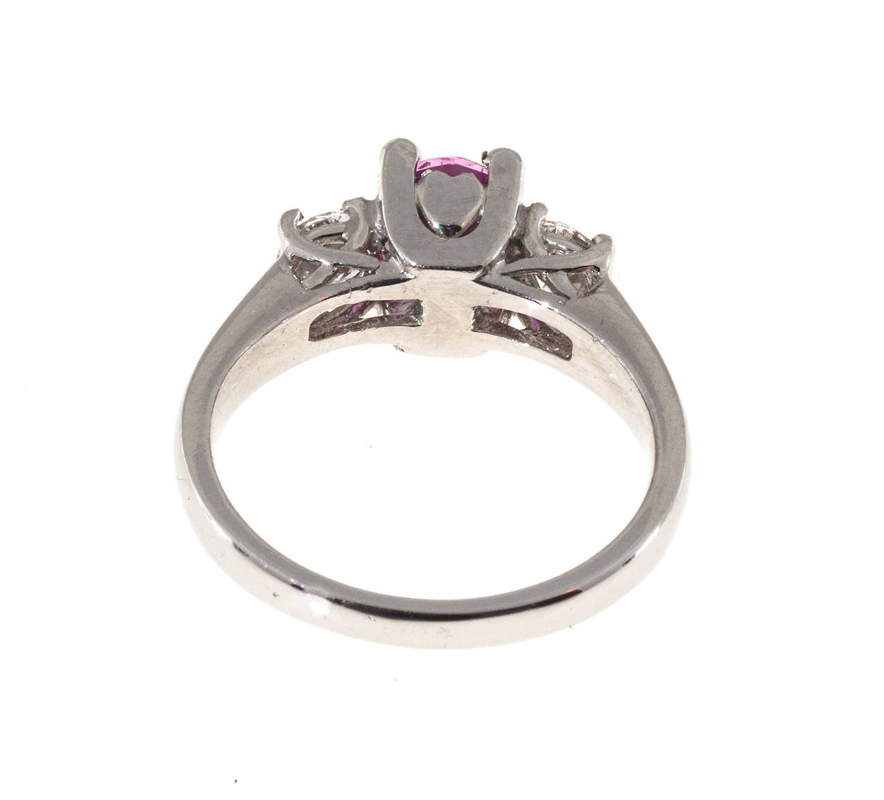 Mk Pink Oval Sapphire and Brilliant Diamond Platinum Ring In Good Condition In Stamford, CT