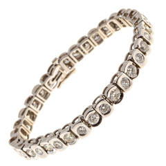 Hinged Full and Brilliant Cut Diamond Gold Bracelet 4