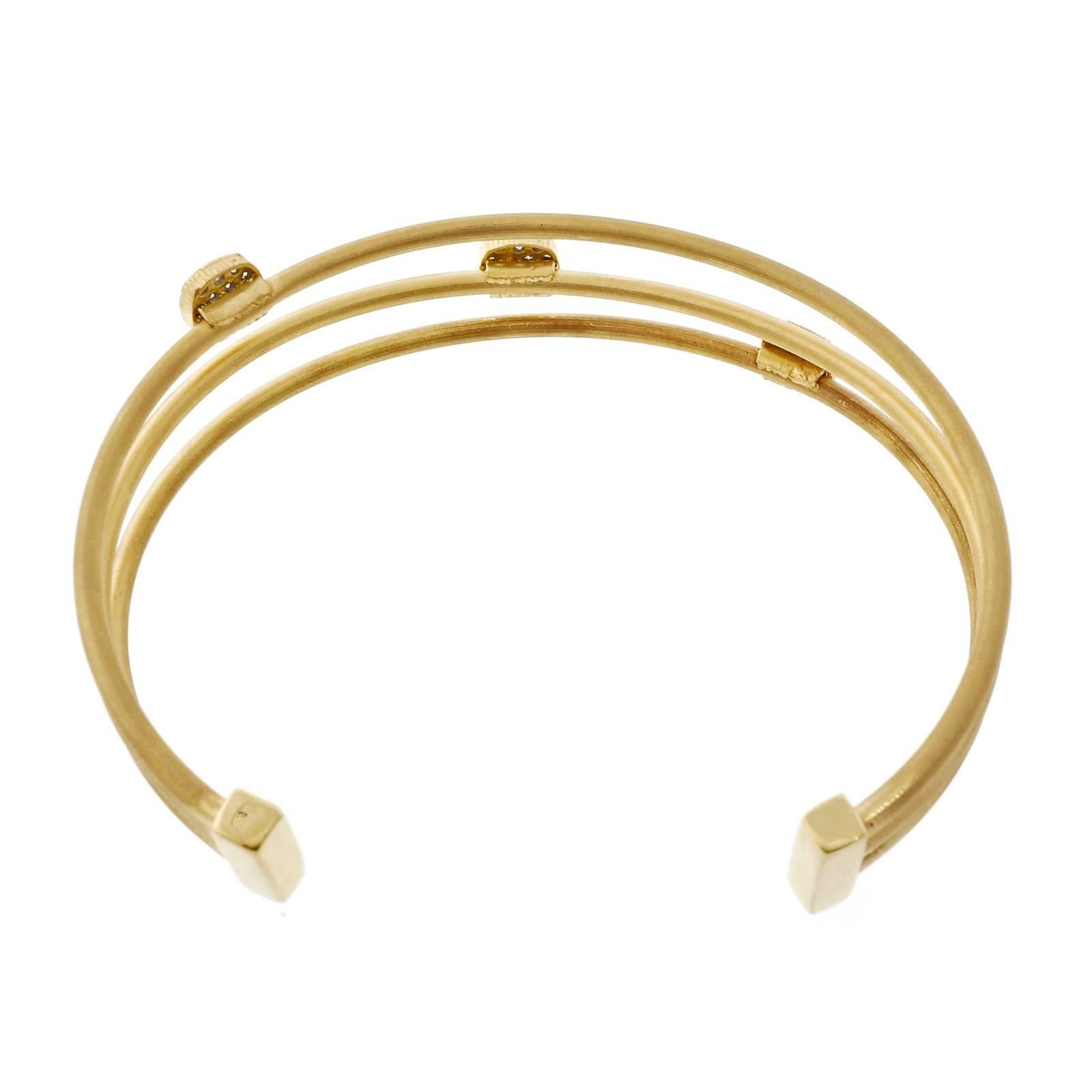 Isaac Reiss Diamond Gold Cuff Bracelet  In Good Condition In Stamford, CT