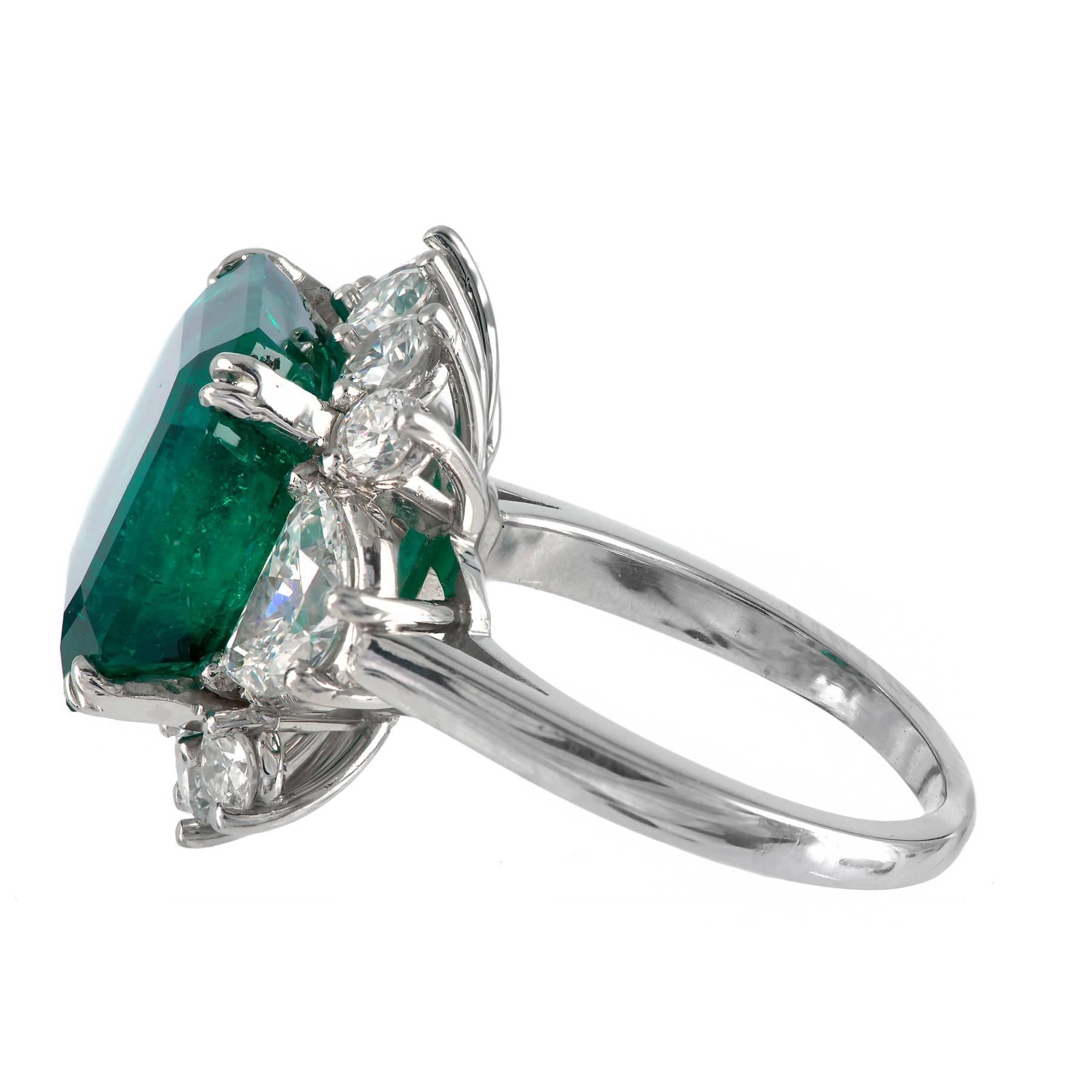 7.50 Carat Square Colombian Emerald Diamond Engagement Ring In Good Condition In Stamford, CT
