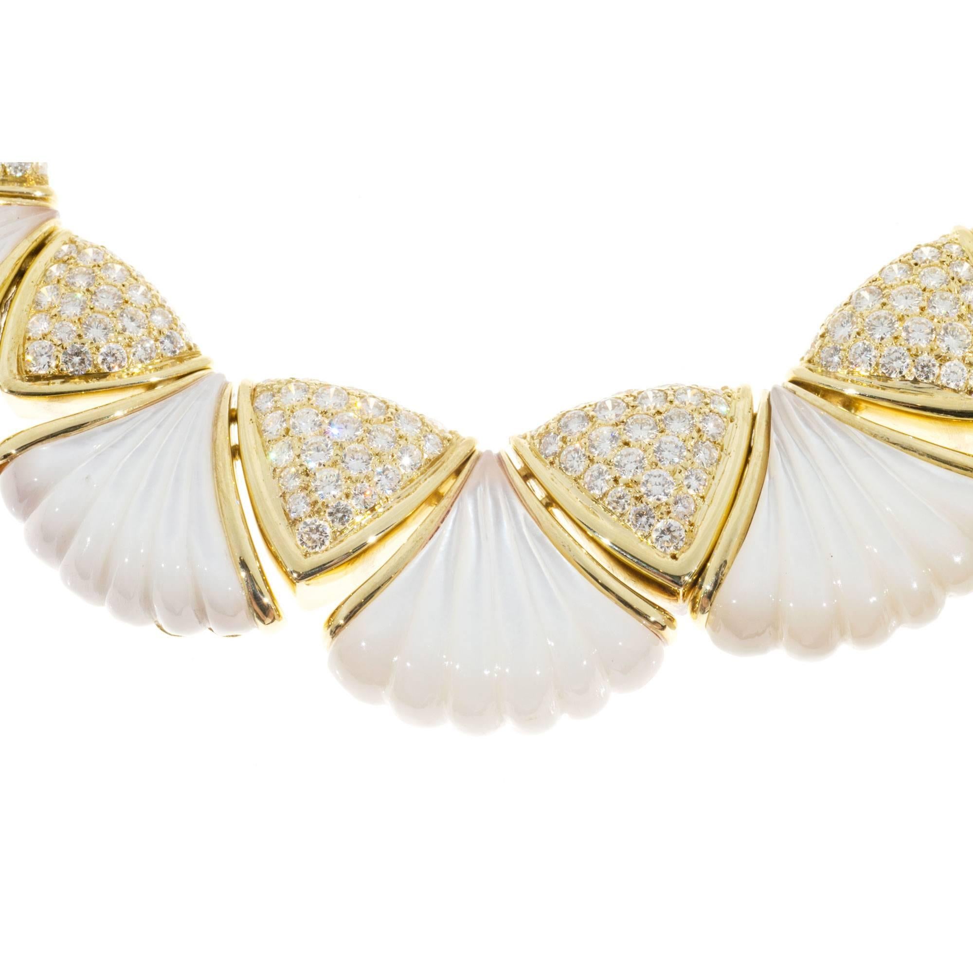 Gemlok Diamond Mother of Pearl Gold Necklace In Good Condition For Sale In Stamford, CT