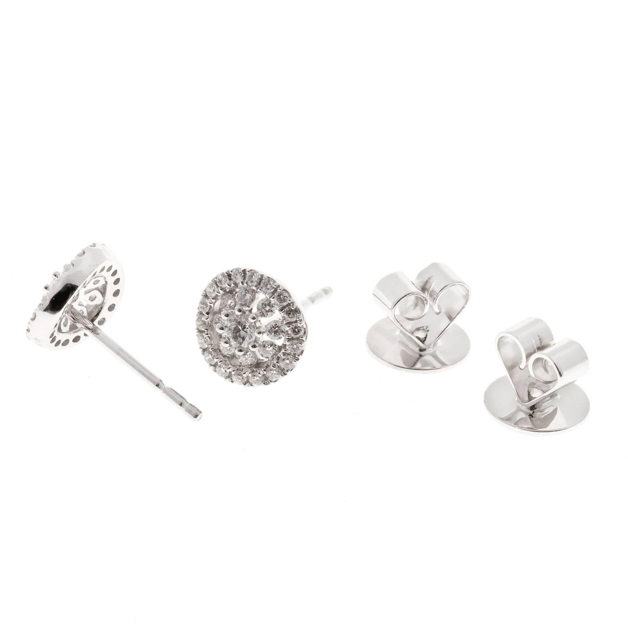 Taille ronde Boucles d'oreilles Bouquet de diamants et d'or Memoire en vente