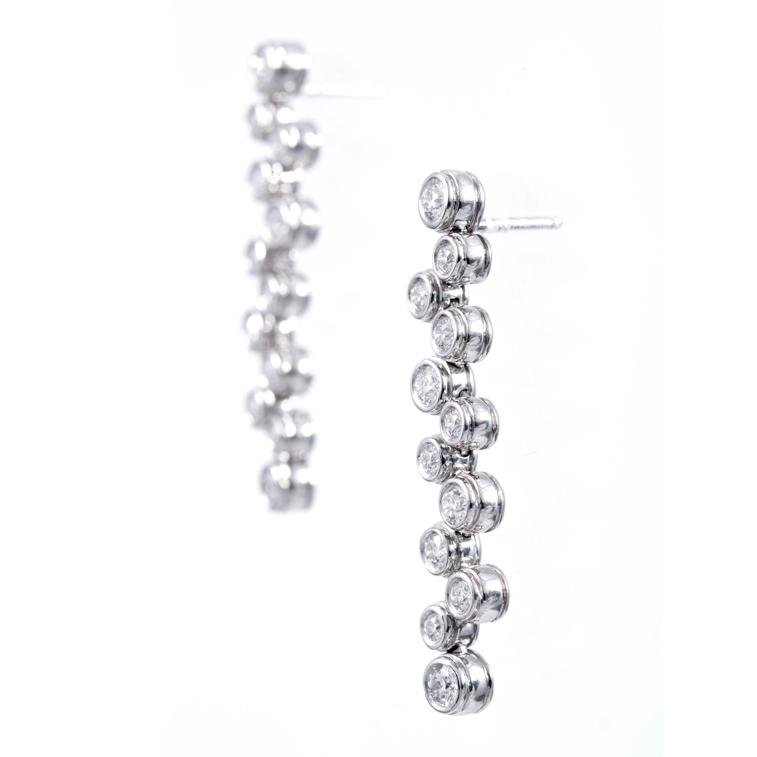 Tiffany & Co. Diamond Platinum Dangle Bubbles Earrings In Good Condition In Stamford, CT