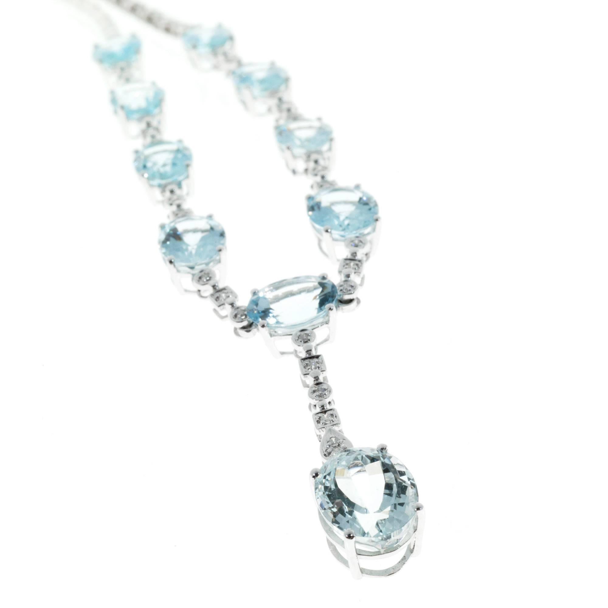 22.25 Carat Bright Light Blue Aquamarine Diamond Gold Drop Necklace 1