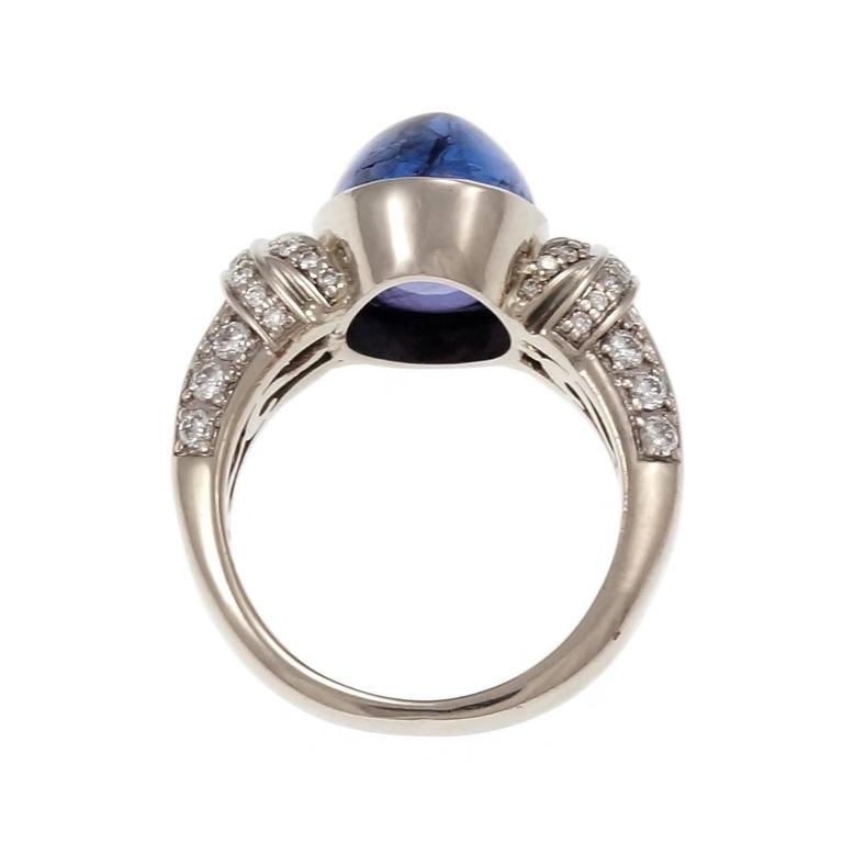 Oval Cabochon Tanzanite Diamond Gold Engagement Ring In Good Condition For Sale In Stamford, CT