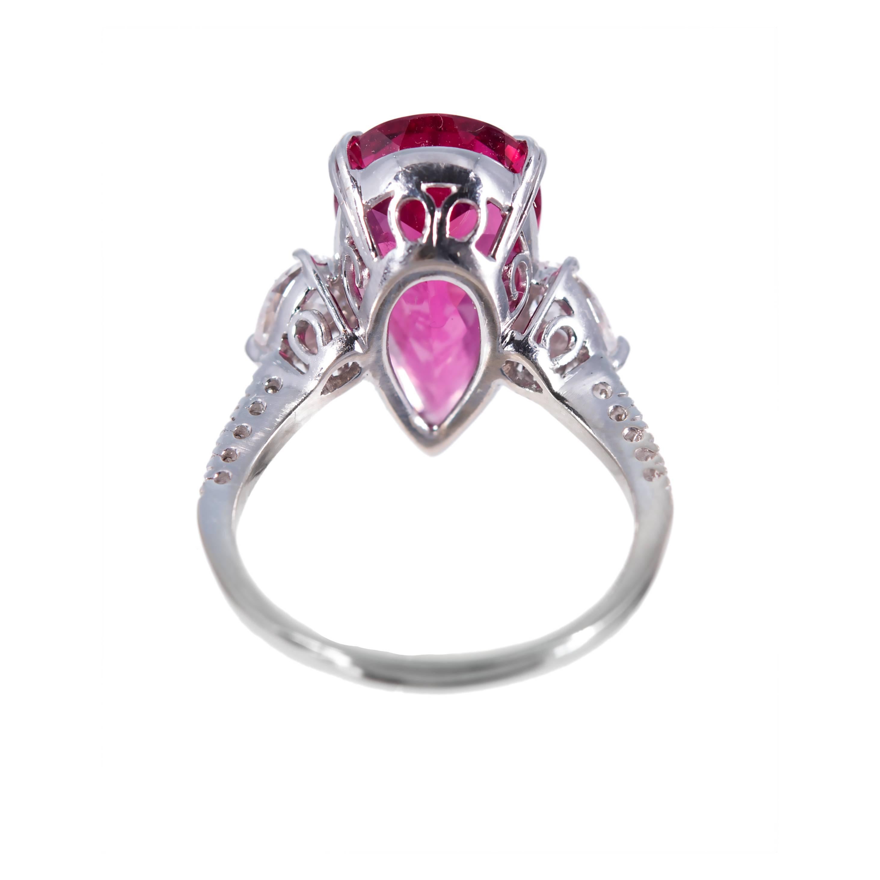 6.55 Carat Pear Rubelite Pink Tourmaline Diamond Gold Cocktail Ring In Good Condition For Sale In Stamford, CT