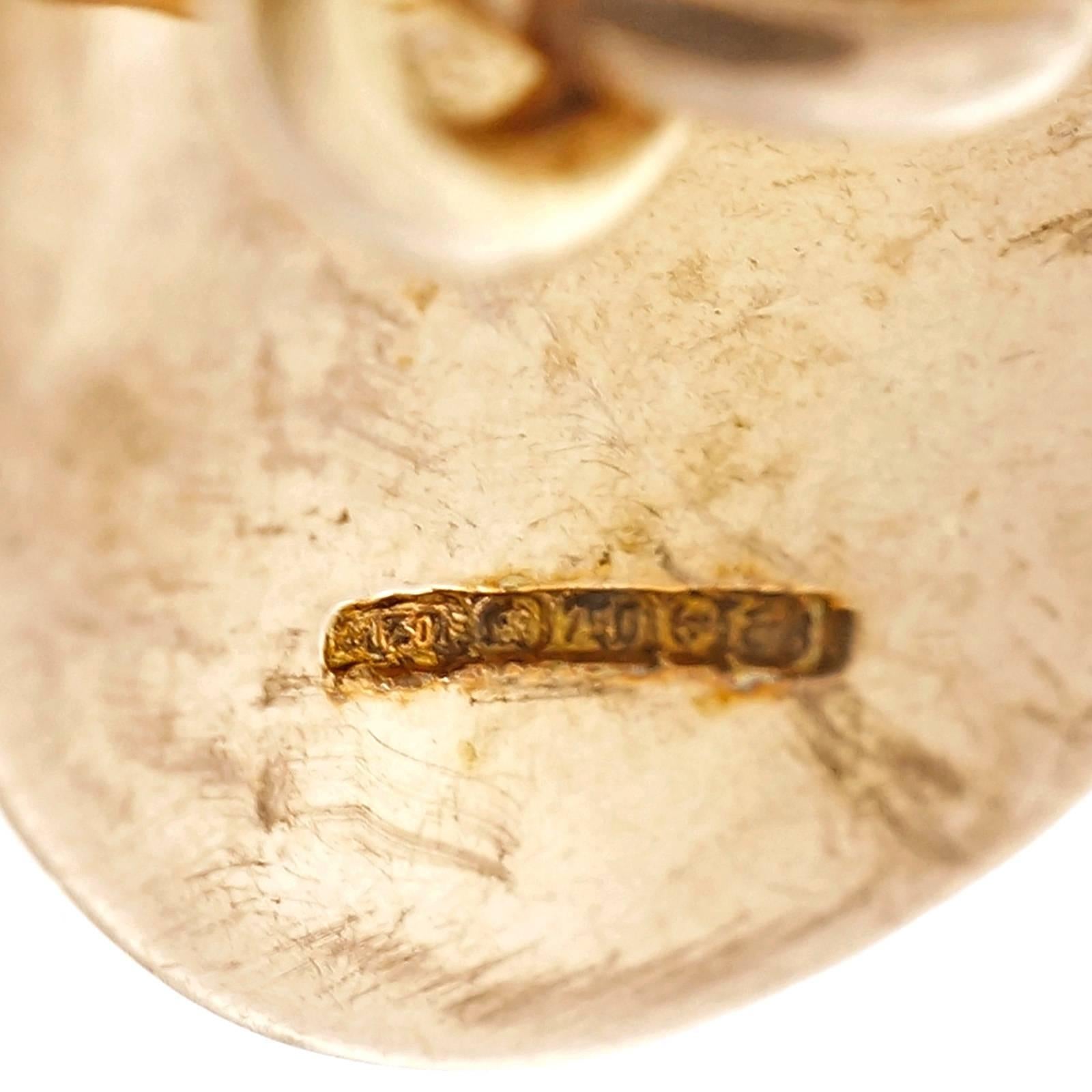 Asprey Double Sided Gold Cufflinks In Good Condition In Stamford, CT