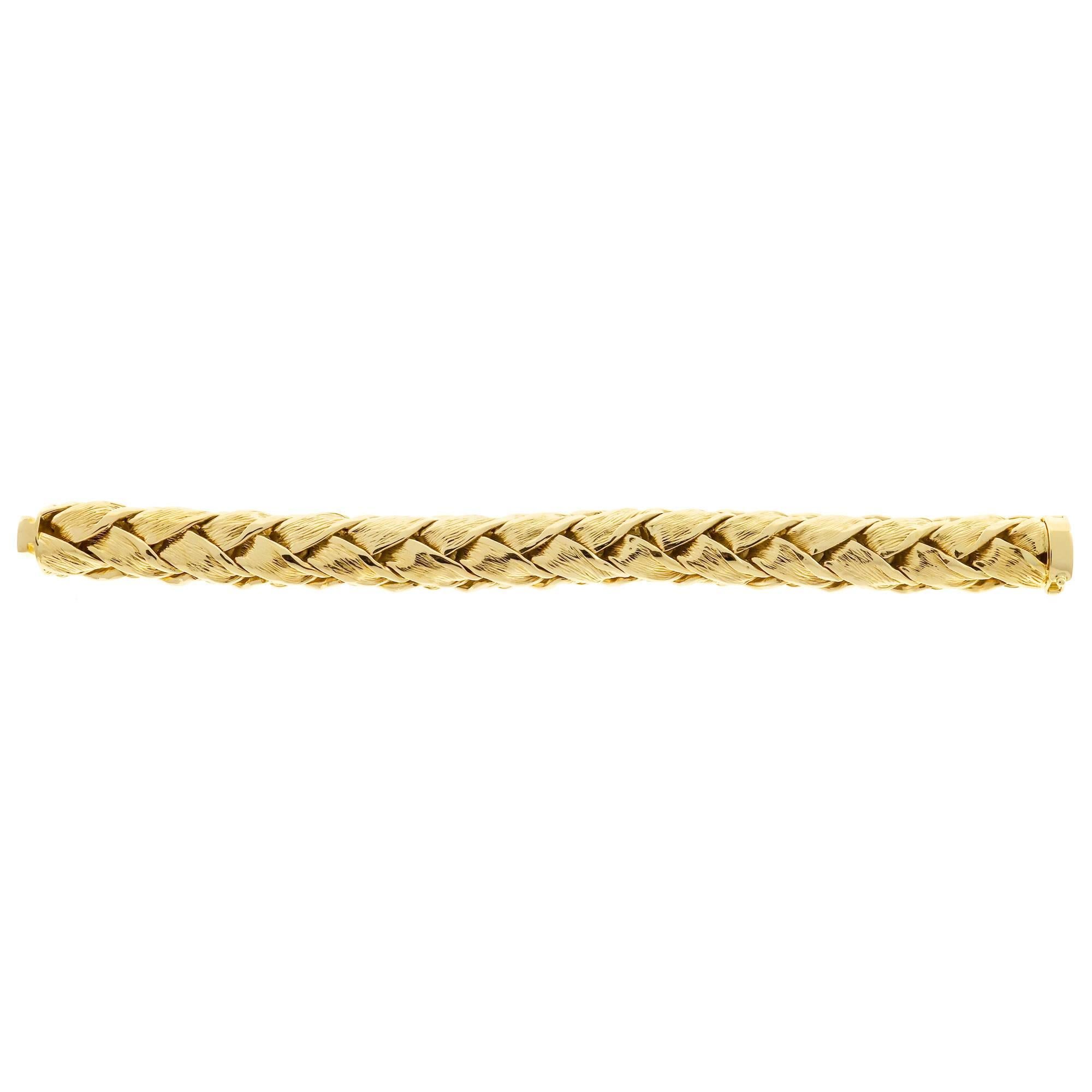 Tiffany & Co. Textured Gold Weave Bracelet In Good Condition In Stamford, CT
