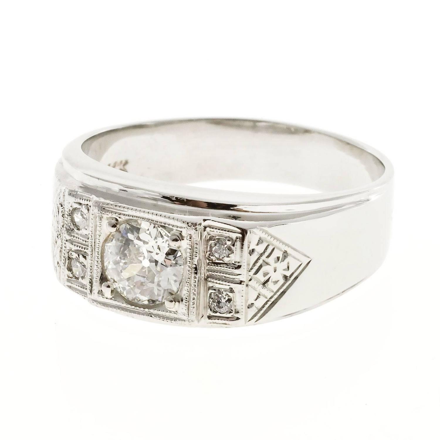 Hand Engraved Men’s Diamond Gold Ring For Sale at 1stdibs