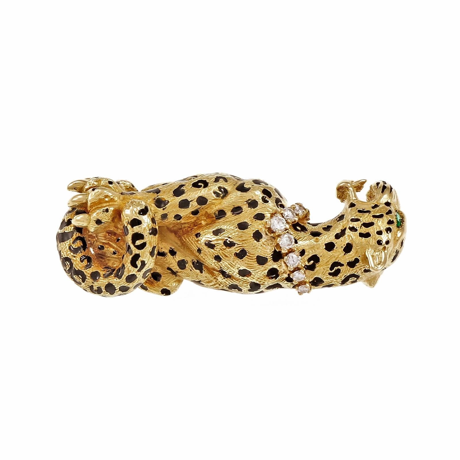 Fred Emerald Diamond Gold Leopard Pin In Good Condition In Stamford, CT