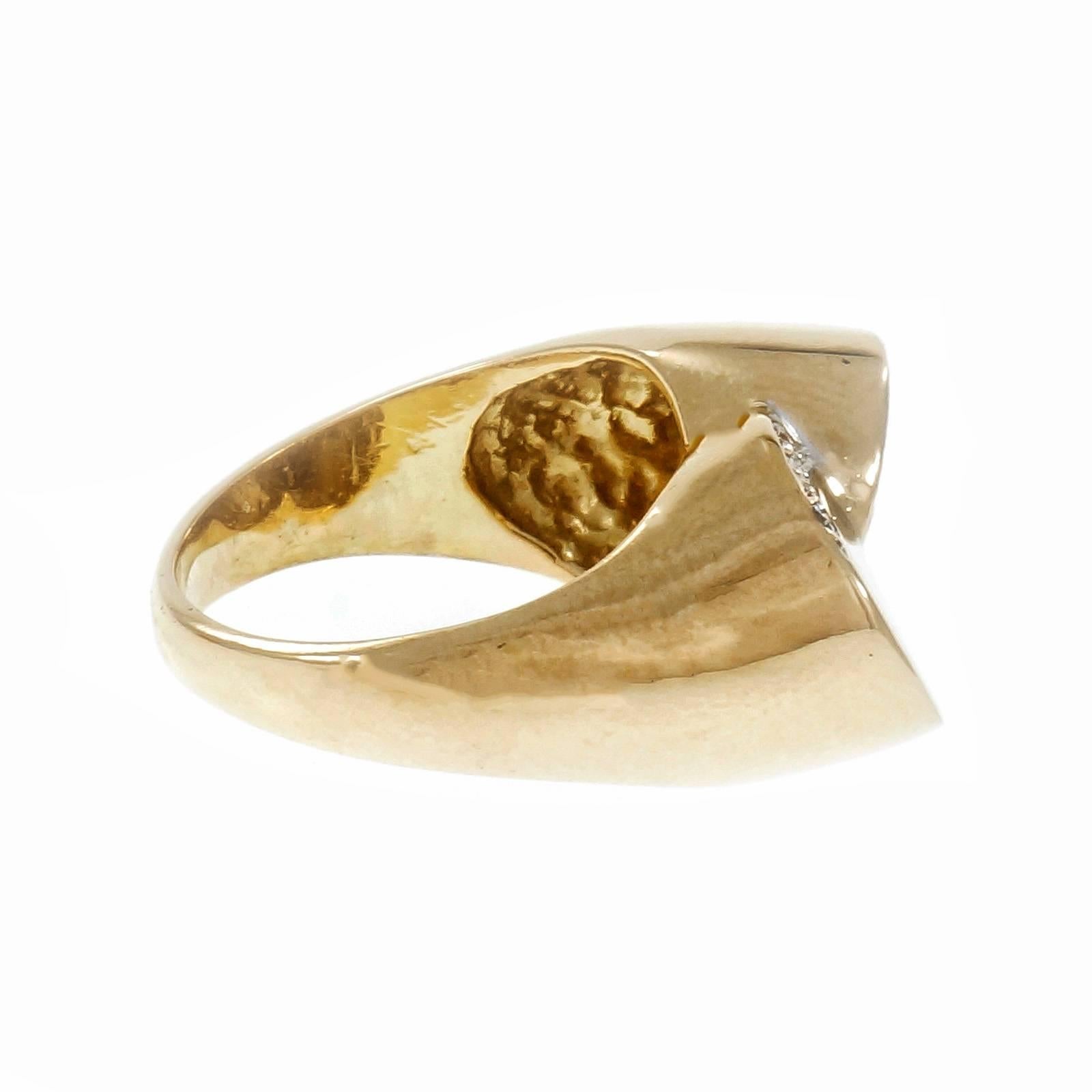 Diamond Pave Dome Swirl Gold Cocktail Ring In Good Condition In Stamford, CT