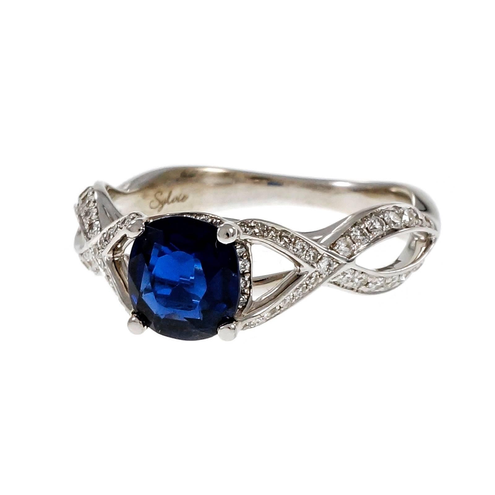 1.25 Carat Cushion Cut Royal Blue Sapphire Diamond Gold Engagement Ring In Good Condition In Stamford, CT