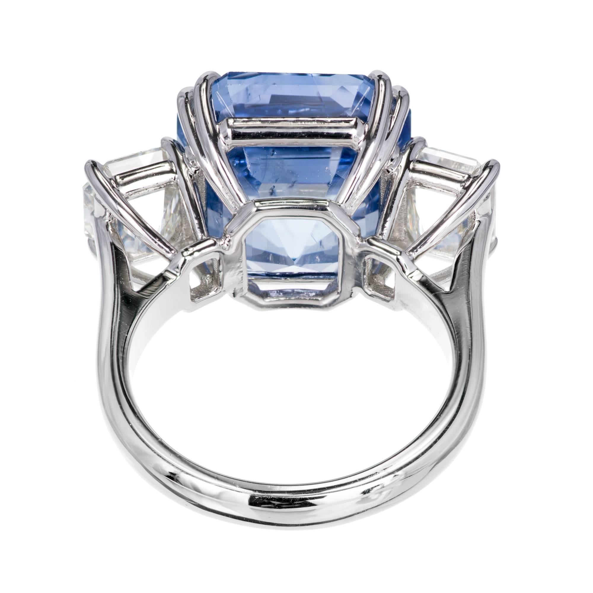 Peter Suchy bright periwinkle blue 14.92ct octagonal step cut natural no heat sapphire engagement ring with two octagonal step cut diamonds All GIA certified. Platinum handmade setting from the Peter Suchy Workshop.

1 octagonal blue sapphire 