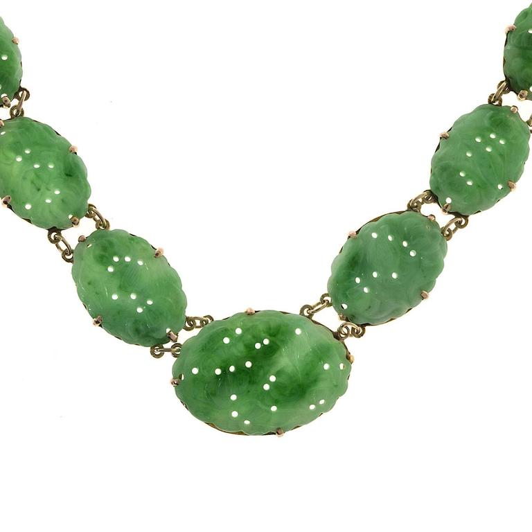 Seven Stone Oval Natural Jadeite Jade Gold Pendant Necklace For Sale at