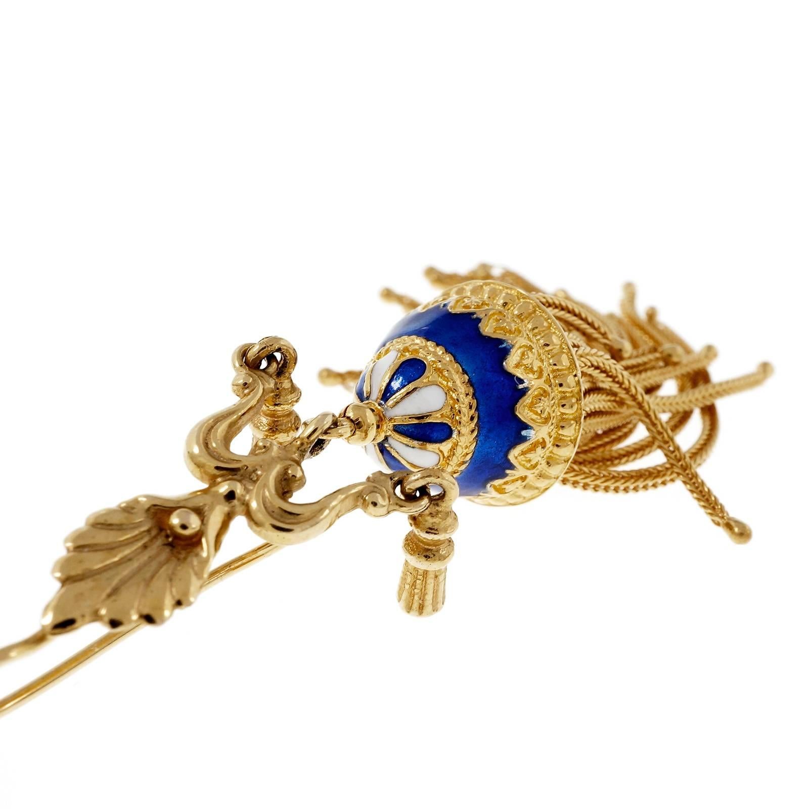 Large cobalt blue enamel 18k yellow gold tassel dangle earrings. 1930's

18k yellow gold
Tested: 18k
23.5 grams
Top to bottom: 78.17mm or 3.08 inches
Width: 16.16mm or .64 inches
Depth: 14.05mm
