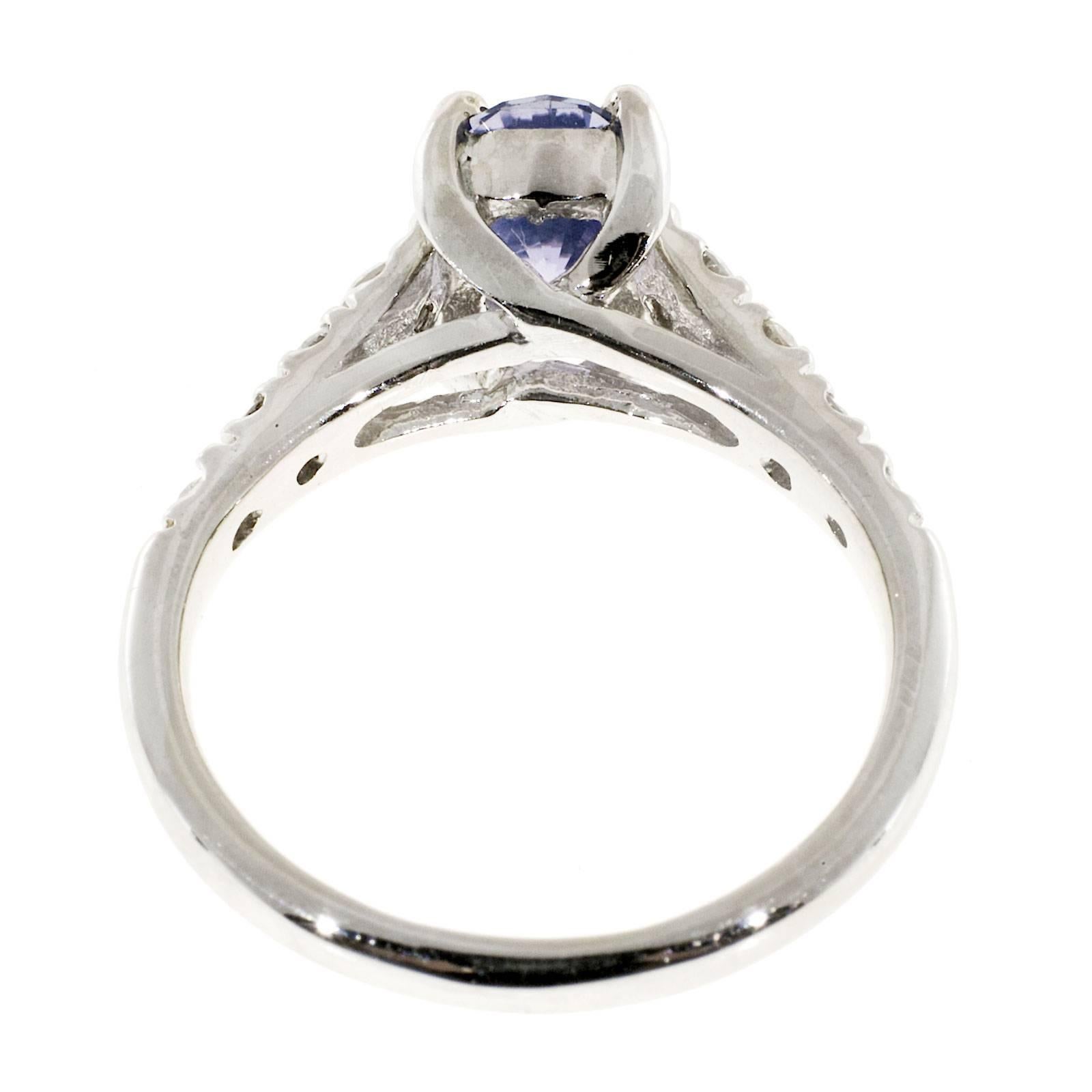 Peter Suchy 1.60 Carat Blue Violet Sapphire Diamond Platinum Engagement Ring In Good Condition For Sale In Stamford, CT