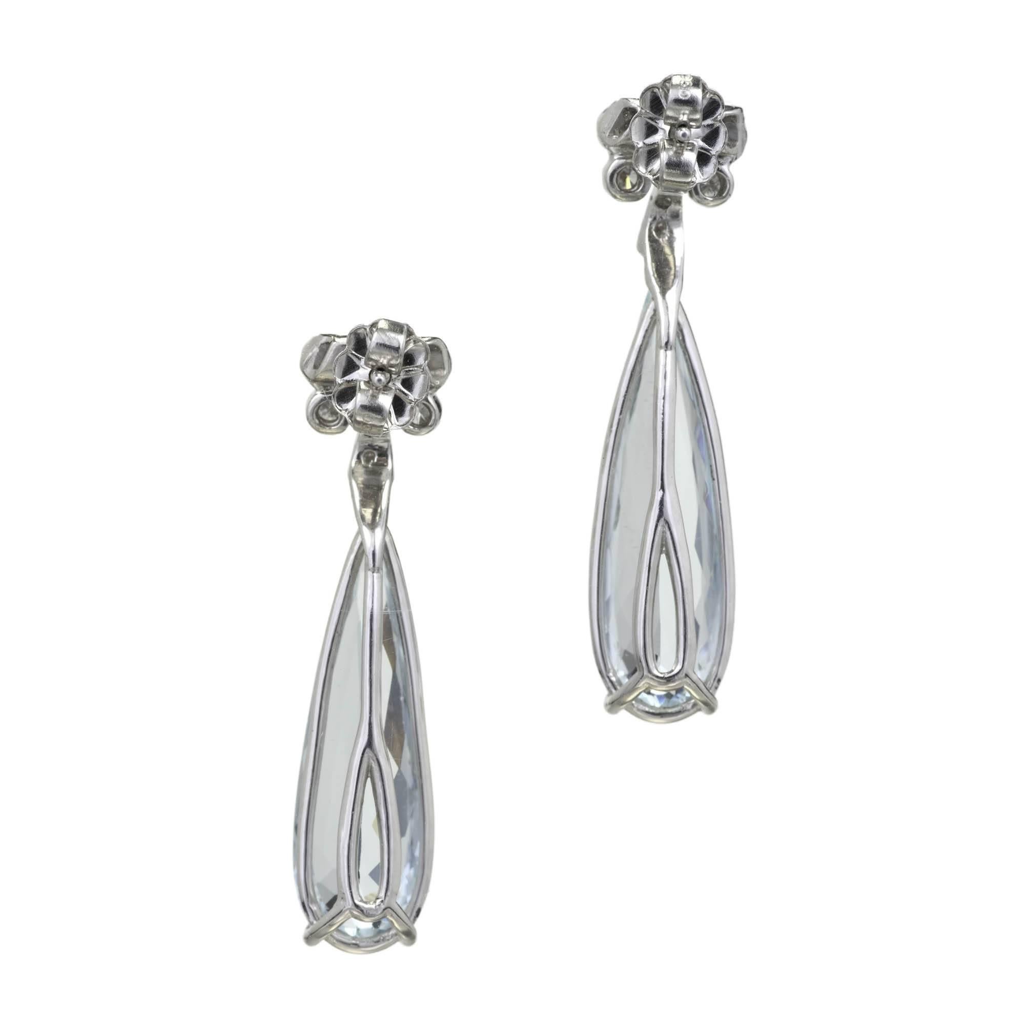 1940s 9.39 Carat Natural Pear Aqua Diamond Platinum Dangle Earrings In Good Condition In Stamford, CT