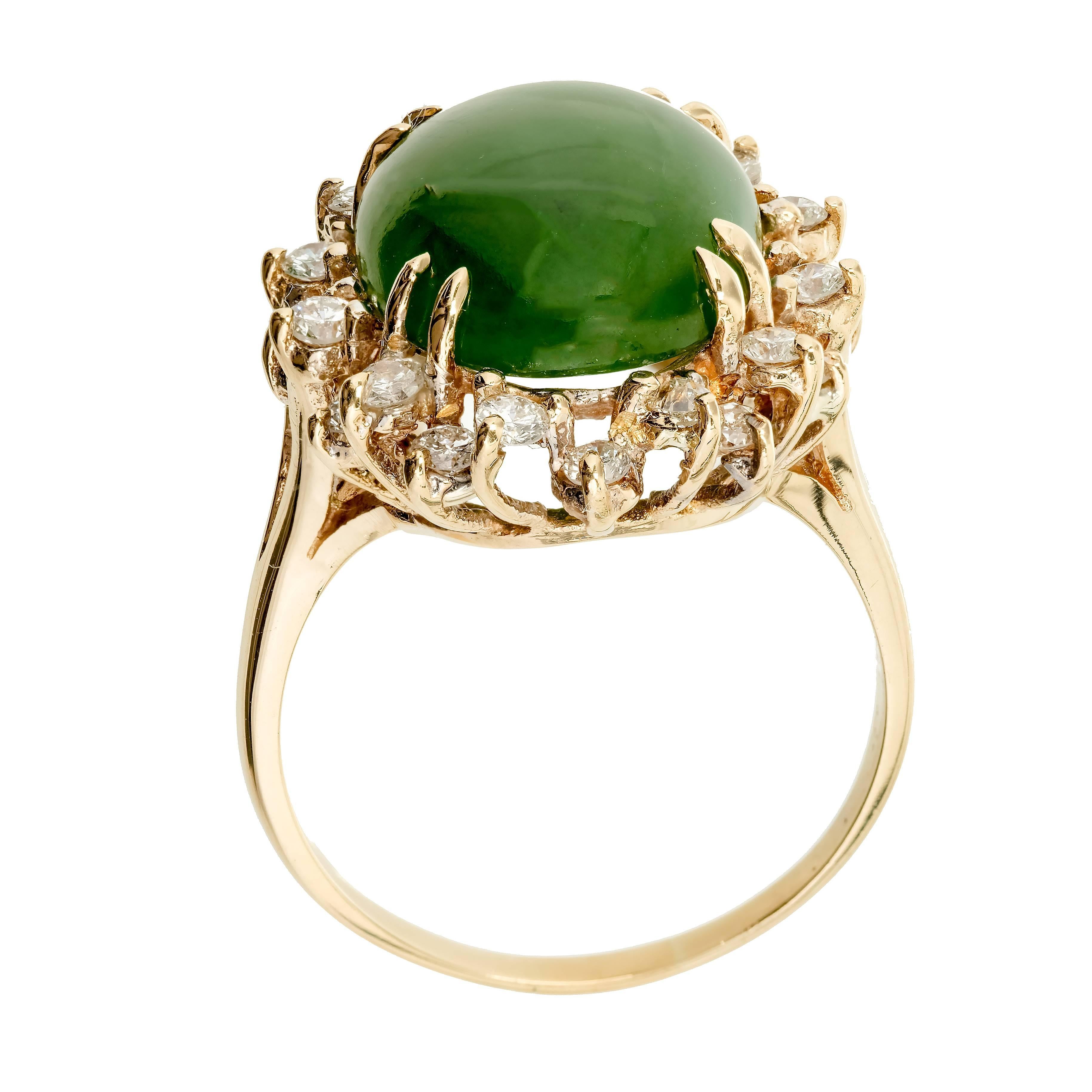 GIA Certified Nephrite Jade Diamond Halo Gold Cocktail Ring In Good Condition In Stamford, CT