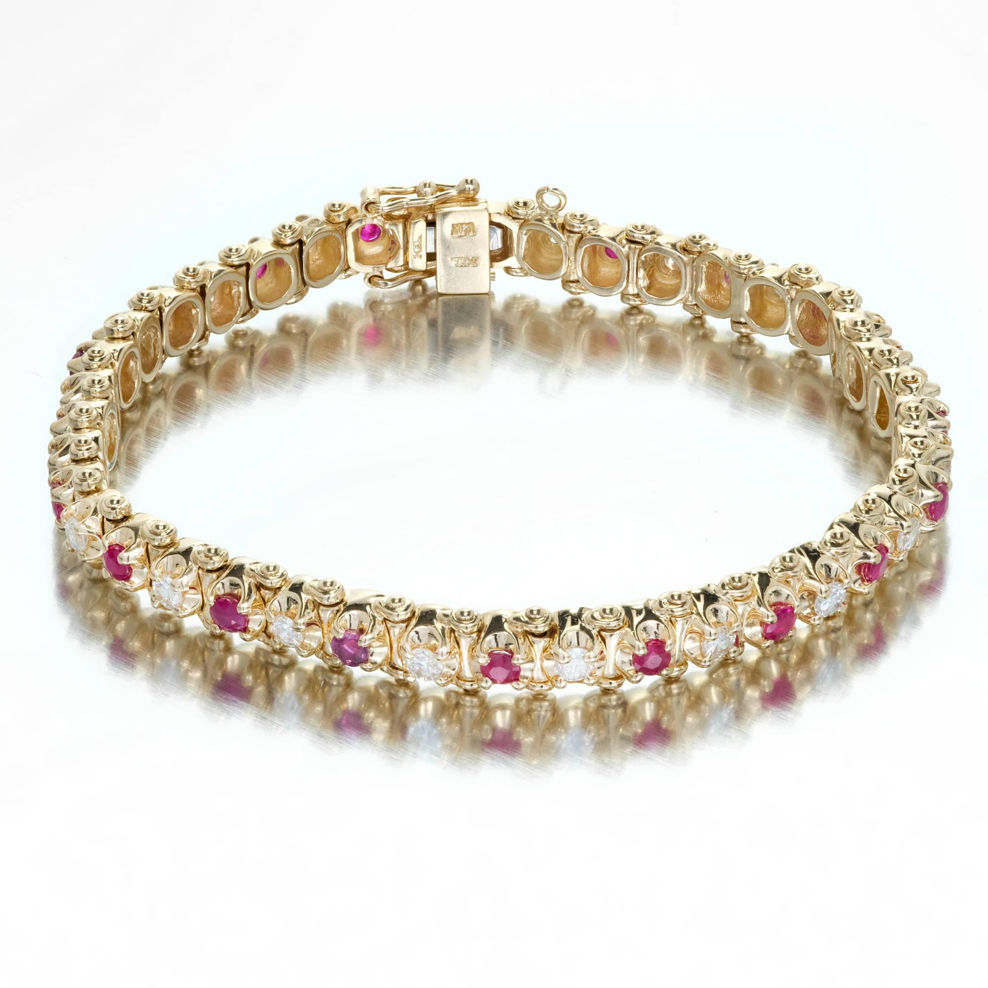 1.40 Carat Ruby Diamond Gold Bracelet For Sale 1