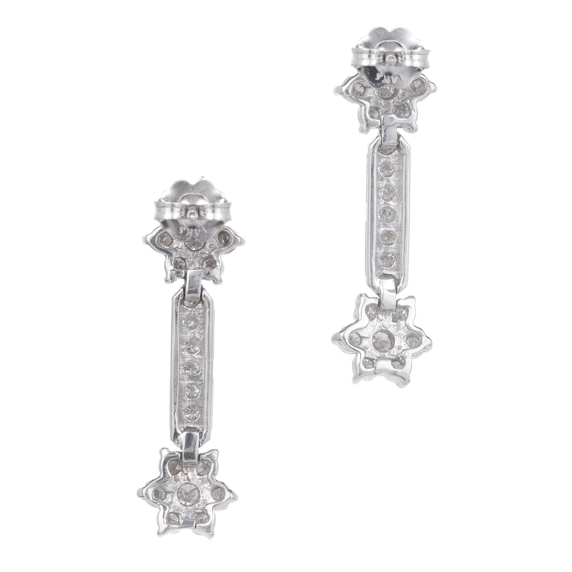 1.80 Carat Diamond Star White Gold Dangle Earrings In Good Condition In Stamford, CT