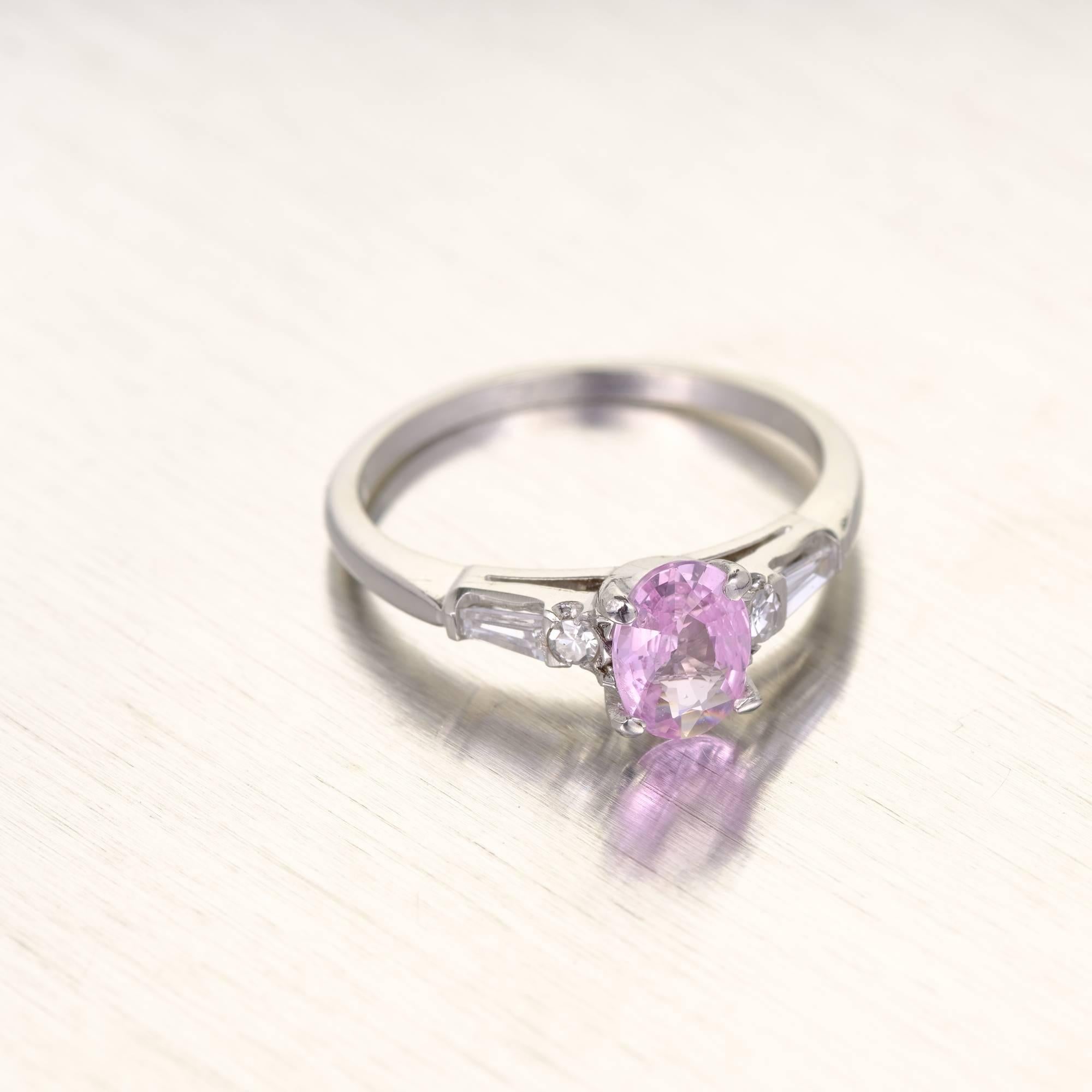Verlobungsring aus Platin mit GIA-zertifiziertem rosa Saphir und Diamant von Peter Such (Ovalschliff) im Angebot