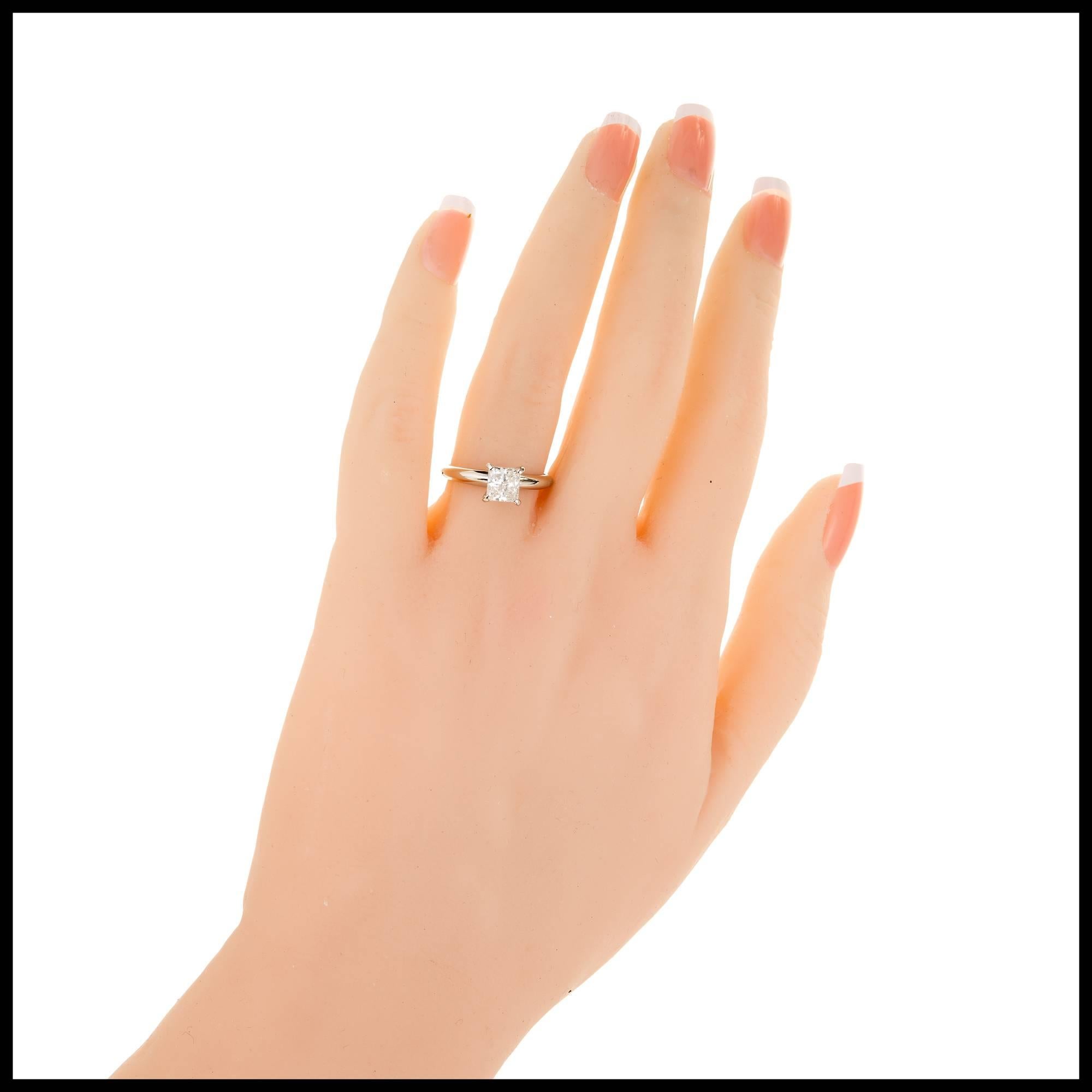Bague de fiançailles solitaire en or certifiée EGL avec diamant taille princesse de 0,94 carat Bon état - En vente à Stamford, CT